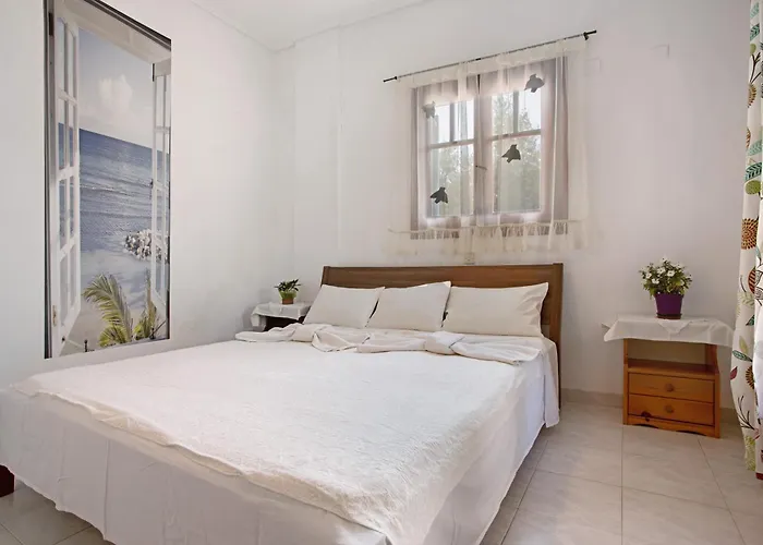 Apartment Areti Orfeas 5 *