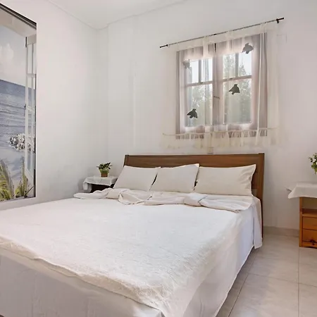 شقة Areti Orfeas 5 *